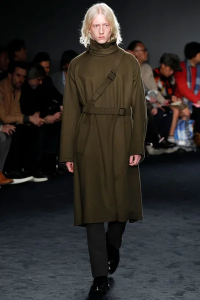 Look 1